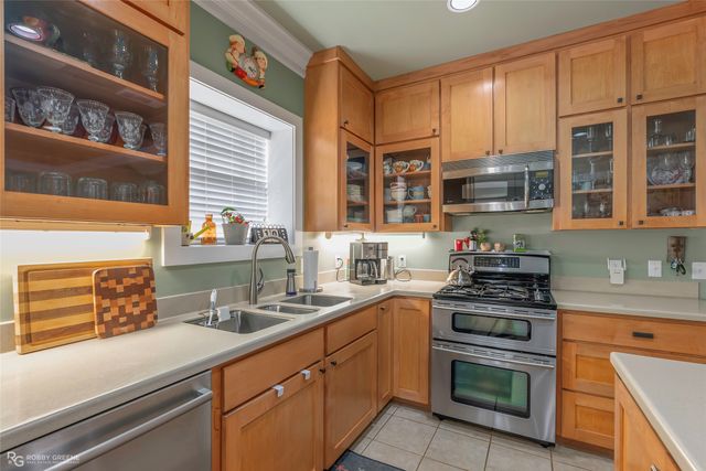 6340 Pine Hill Road, Shreveport, LA 71107