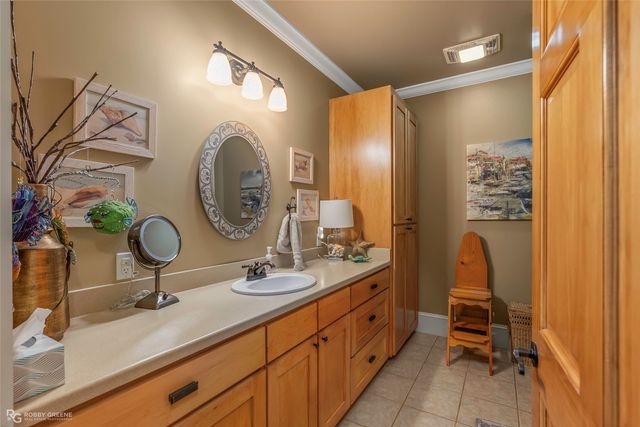 6340 Pine Hill Road, Shreveport, LA 71107