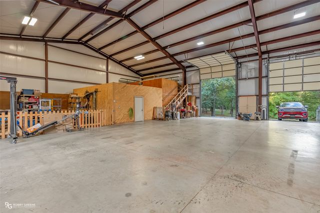 6340 Pine Hill Road, Shreveport, LA 71107