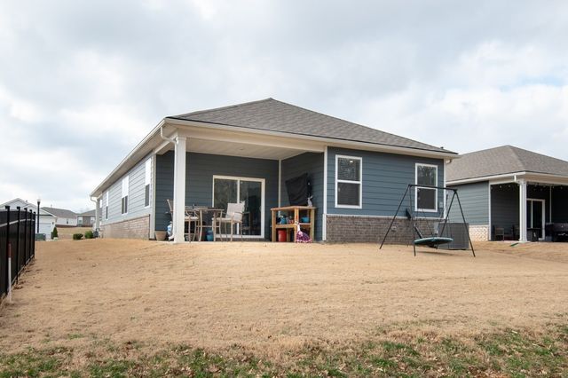 7258 Lang Ave, White House, TN 37188