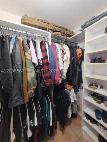 8906 W Flagler St 111, Miami, FL 33174