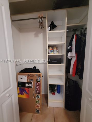 8906 W Flagler St 111, Miami, FL 33174