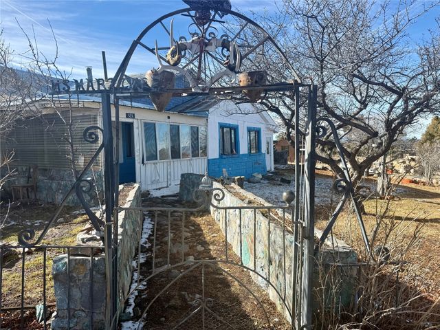 82 Private Drive 1305, Truchas, NM 87578