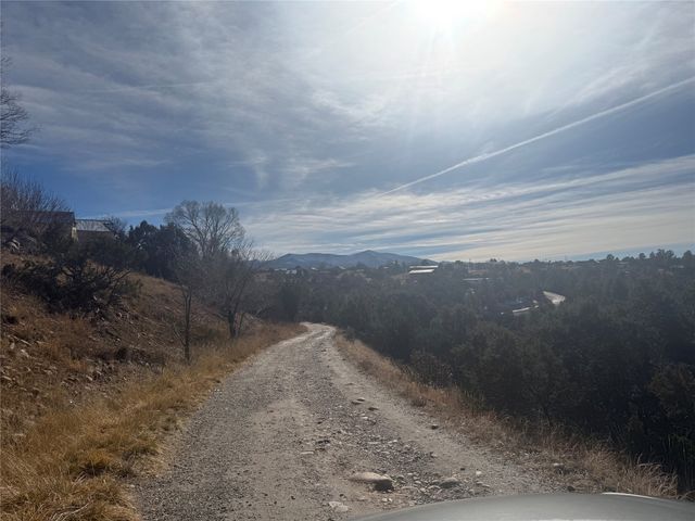 82 Private Drive 1305, Truchas, NM 87578