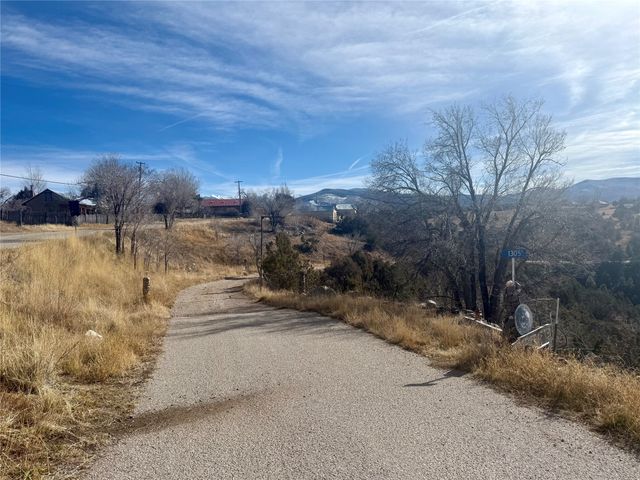 82 Private Drive 1305, Truchas, NM 87578