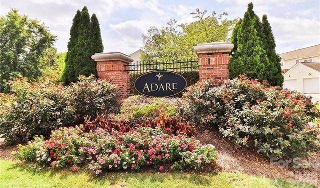 6918 Misty Pine Lane, Charlotte, NC 28217
