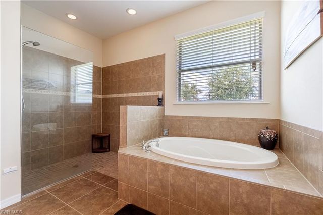 2466 Ashbury CIR, Cape Coral, FL 33991