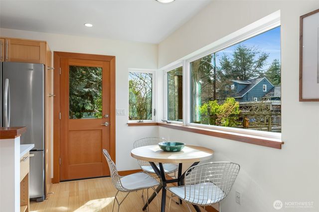 8049 44th Avenue NE, Seattle, WA 98115