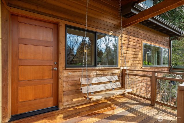 8049 44th Avenue NE, Seattle, WA 98115