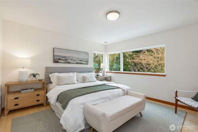 8049 44th Avenue NE, Seattle, WA 98115