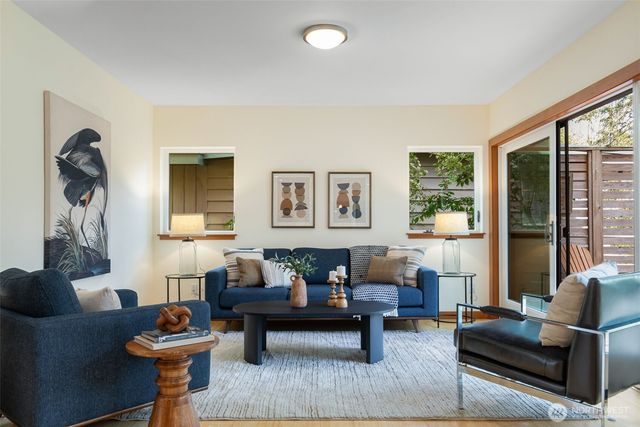 8049 44th Avenue NE, Seattle, WA 98115