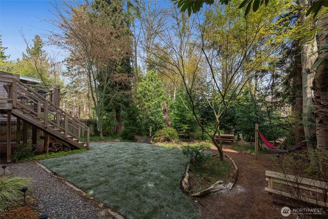 8049 44th Avenue NE, Seattle, WA 98115