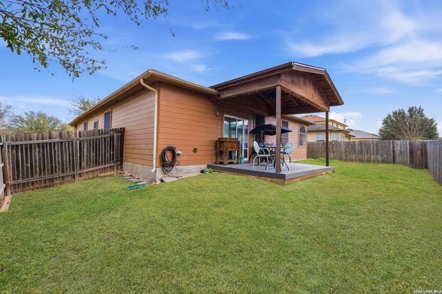 732 Hollow Ridge, Schertz, TX 78108