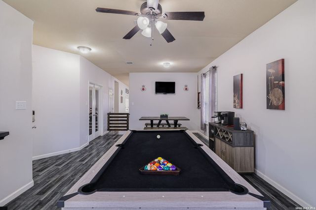 732 Hollow Ridge, Schertz, TX 78108