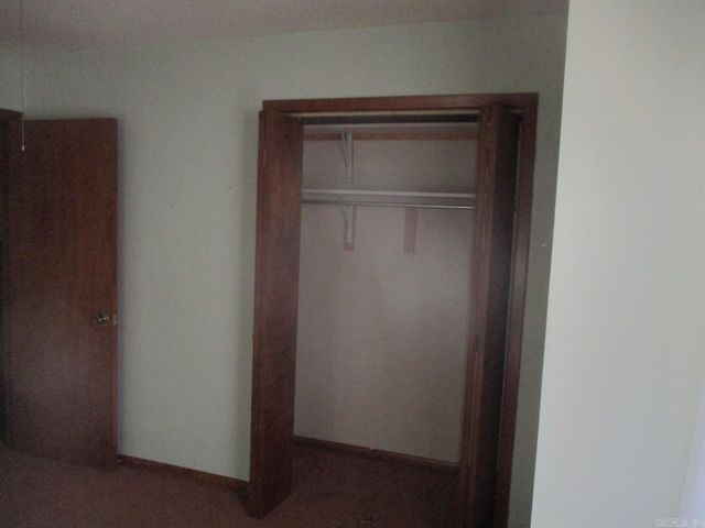 2104 West Street, Conway, AR 72032