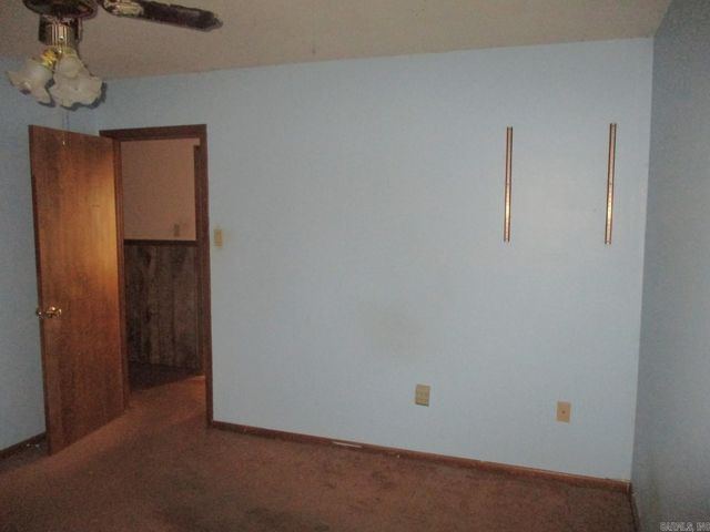 2104 West Street, Conway, AR 72032