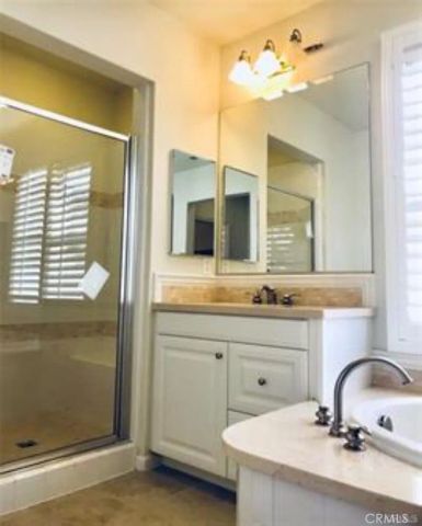 27 Donovan, Irvine, CA 92620