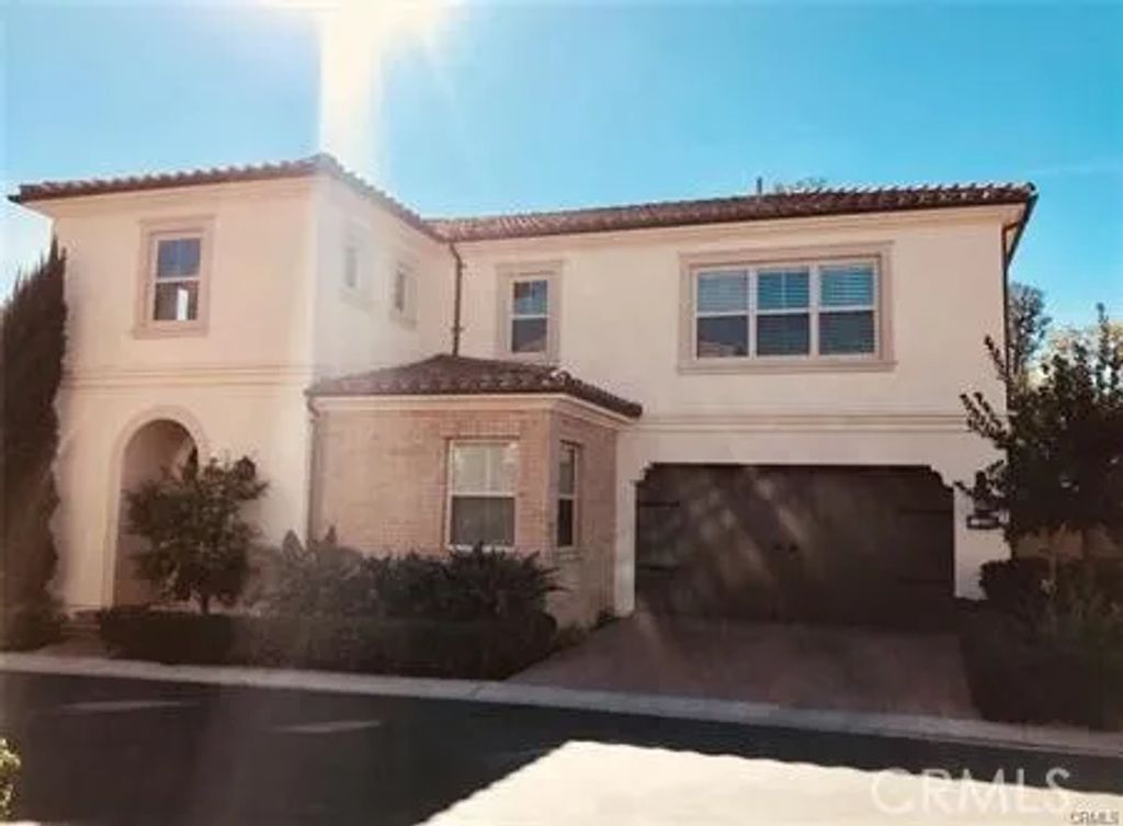 27 Donovan, Irvine, CA 92620