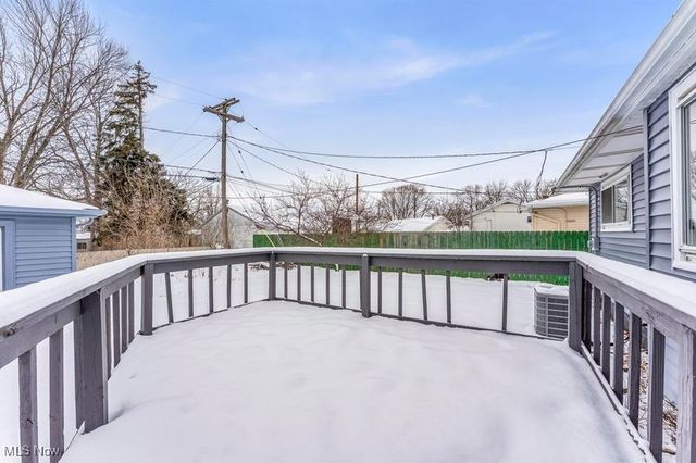 18023 Fairway Drive, Cleveland, OH 44135