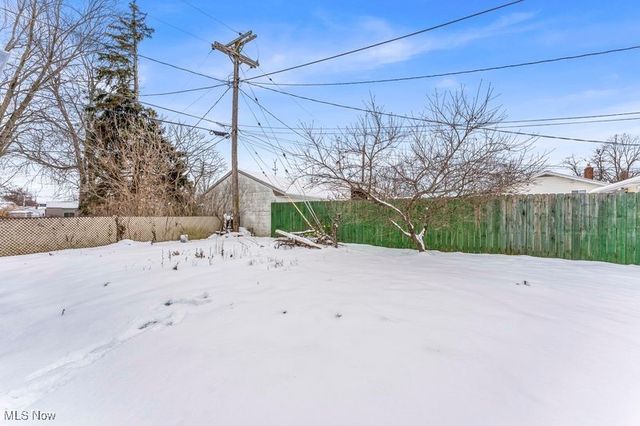 18023 Fairway Drive, Cleveland, OH 44135