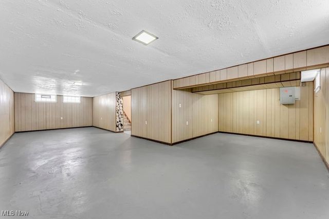 18023 Fairway Drive, Cleveland, OH 44135