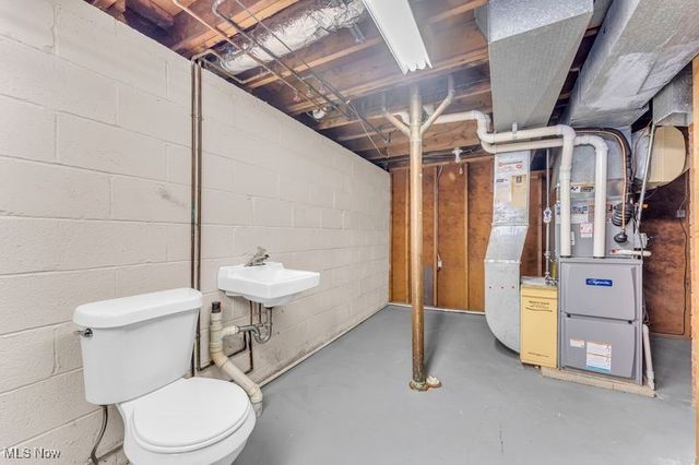 18023 Fairway Drive, Cleveland, OH 44135