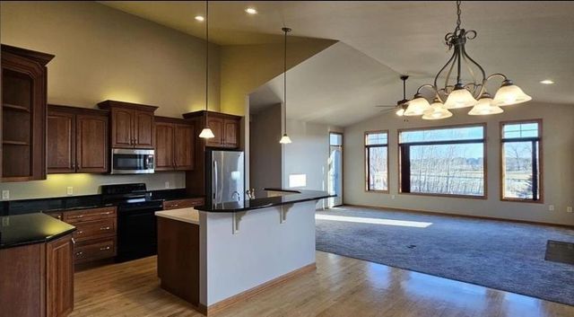 440 Grandview Drive, Waunakee, WI 53597