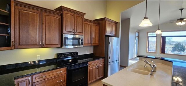 440 Grandview Drive, Waunakee, WI 53597