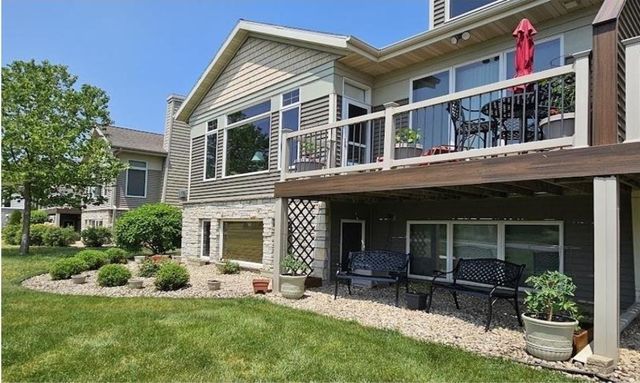 440 Grandview Drive, Waunakee, WI 53597