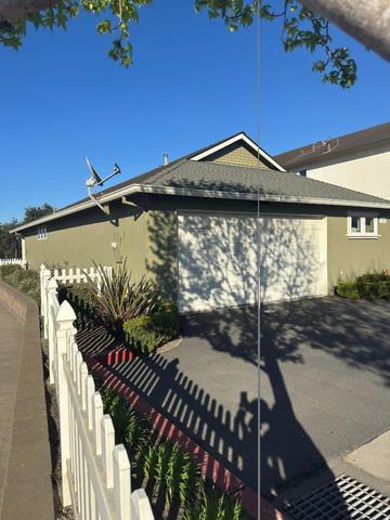 12500 Rogge Village Way, Salinas, CA 93906