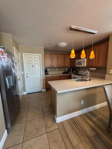 12500 Rogge Village Way, Salinas, CA 93906