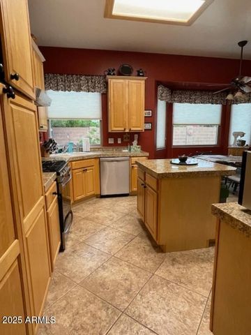 16809 W BRADFORD Way W, Surprise, AZ 85374