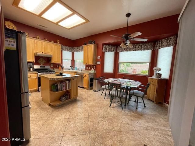 16809 W BRADFORD Way W, Surprise, AZ 85374