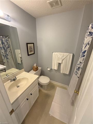 324 Scholastic Court, Winston-salem, NC 27106