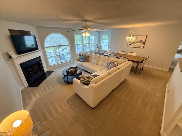 324 Scholastic Court, Winston-salem, NC 27106