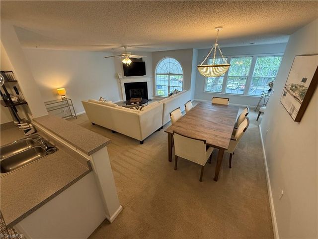 324 Scholastic Court, Winston-salem, NC 27106