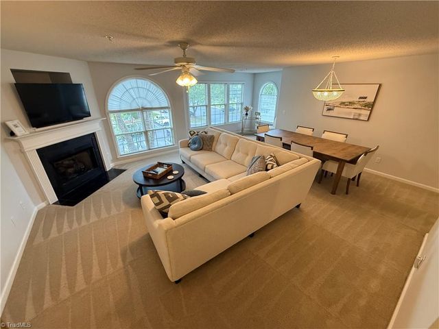 324 Scholastic Court, Winston-salem, NC 27106