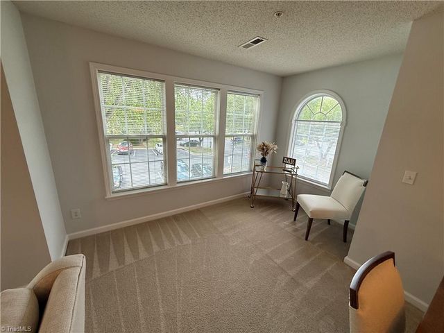 324 Scholastic Court, Winston-salem, NC 27106