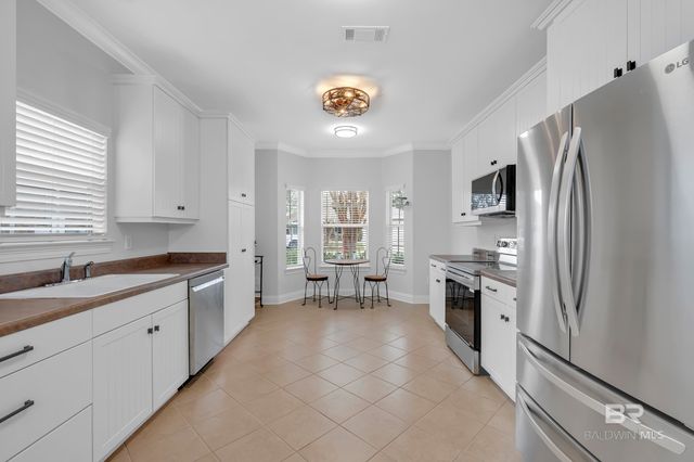 105 Mark Twain Loop, Foley, AL 36535