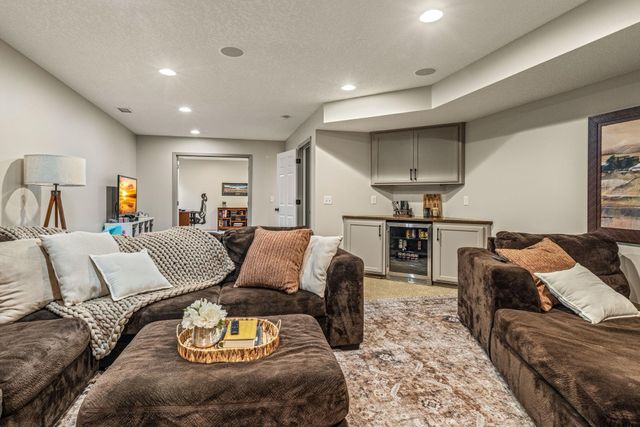 9908 Toledo Drive N, Brooklyn Park, MN 55443