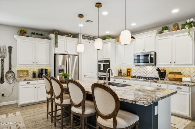 20741 W MINNEZONA Avenue, Buckeye, AZ 85396