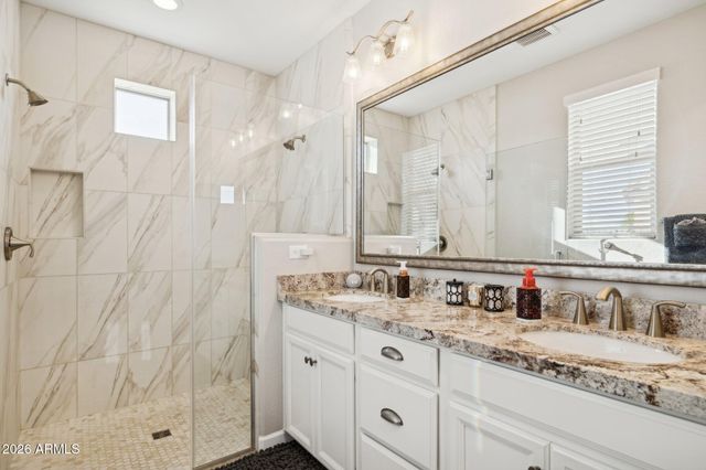 20741 W MINNEZONA Avenue, Buckeye, AZ 85396