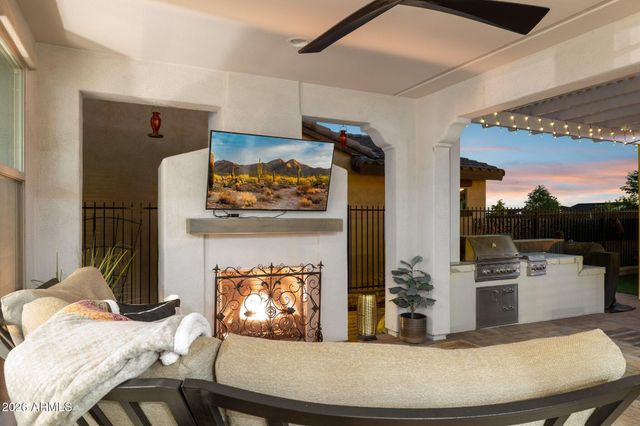 20741 W MINNEZONA Avenue, Buckeye, AZ 85396