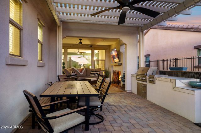 20741 W MINNEZONA Avenue, Buckeye, AZ 85396