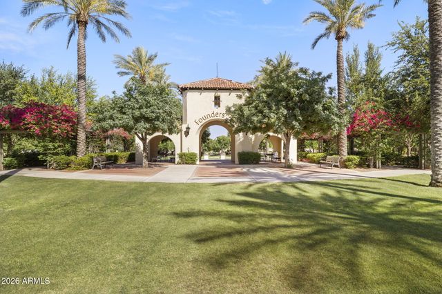 20741 W MINNEZONA Avenue, Buckeye, AZ 85396