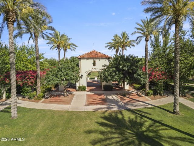 20741 W MINNEZONA Avenue, Buckeye, AZ 85396