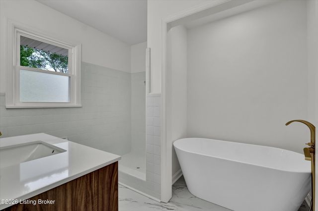 334 S Bardstown Rd, Mt Washington, KY 40047