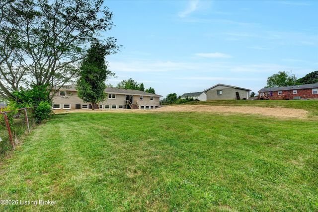 334 S Bardstown Rd, Mt Washington, KY 40047