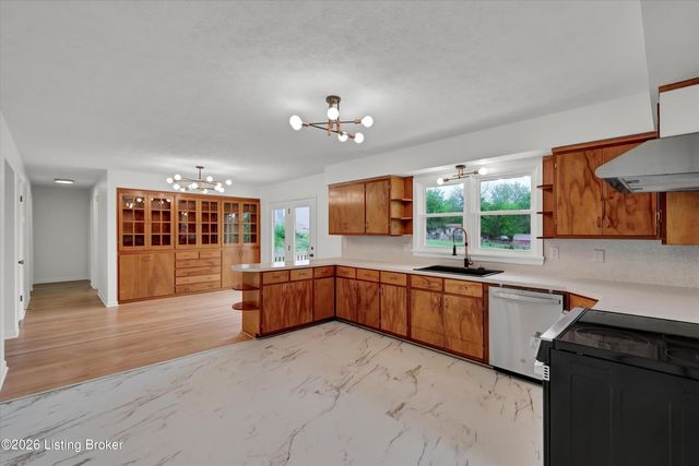 334 S Bardstown Rd, Mt Washington, KY 40047