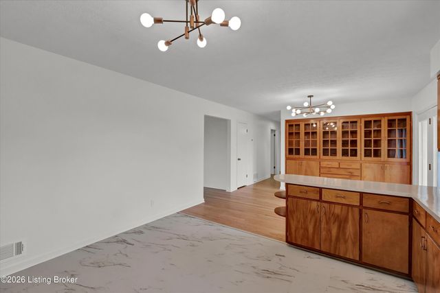 334 S Bardstown Rd, Mt Washington, KY 40047